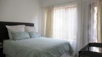 Bed Room 1 - 16 square meters of property in Sundowner