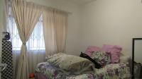 Bed Room 2 - 14 square meters of property in Sundowner