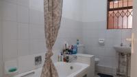 Bathroom 1 - 5 square meters of property in Sundowner