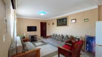 Lounges - 18 square meters of property in Sunford