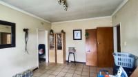 Dining Room - 17 square meters of property in Randhart