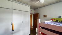 Bed Room 1 - 11 square meters of property in Randhart