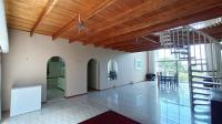 Lounges - 38 square meters of property in Ferncliffe