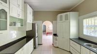 Kitchen - 36 square meters of property in Ferncliffe