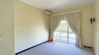 Bed Room 2 - 18 square meters of property in Ferncliffe