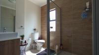 Main Bathroom - 6 square meters of property in Longlake 