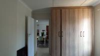 Bed Room 1 - 11 square meters of property in Longlake 