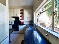  of property in Glenvista