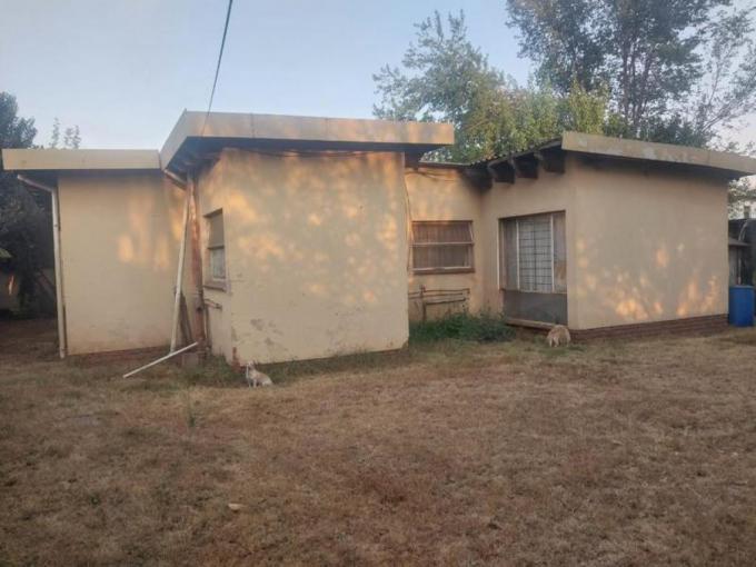 4 Bedroom House for Sale For Sale in Olifantsfontein - MR650414