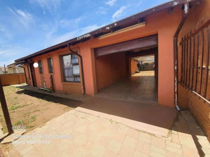 3 Bedroom House for Sale For Sale in Vanderbijlpark - MR650439