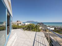  of property in Bloubergstrand