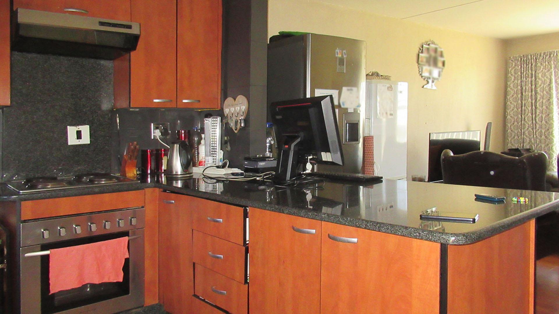 Kitchen - 6 square meters of property in Bramley View