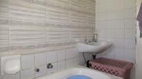 Bathroom 1 - 4 square meters of property in Bramley View