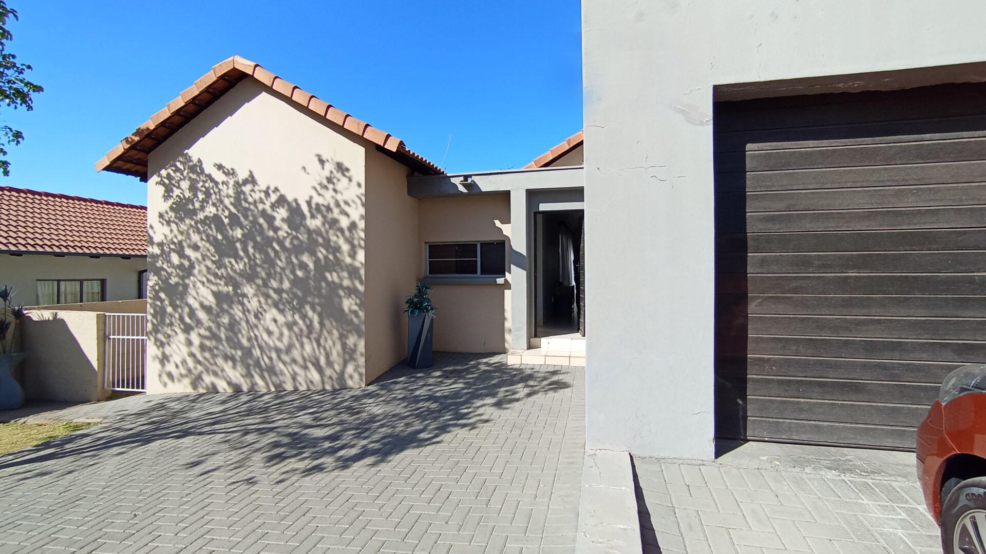 Front View of property in Boardwalk Manor Estate