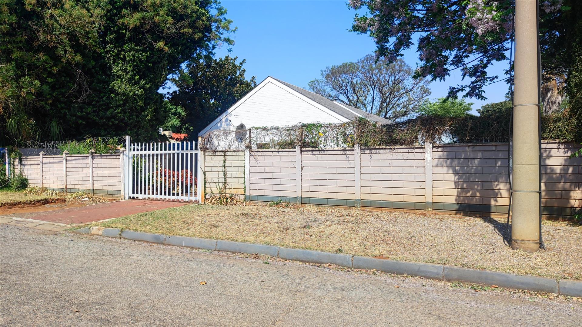 Front View of property in Arcon Park