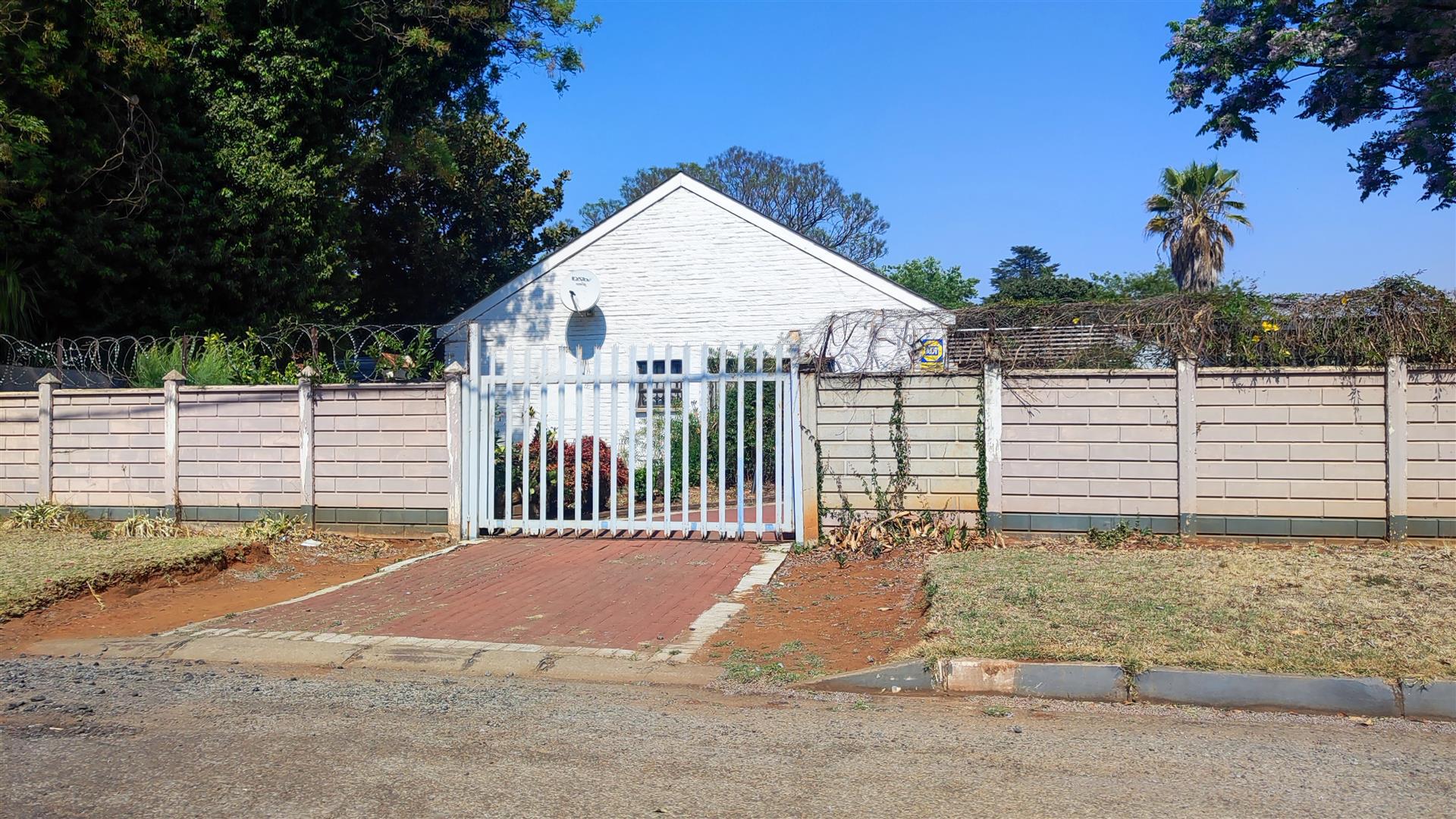 Front View of property in Arcon Park