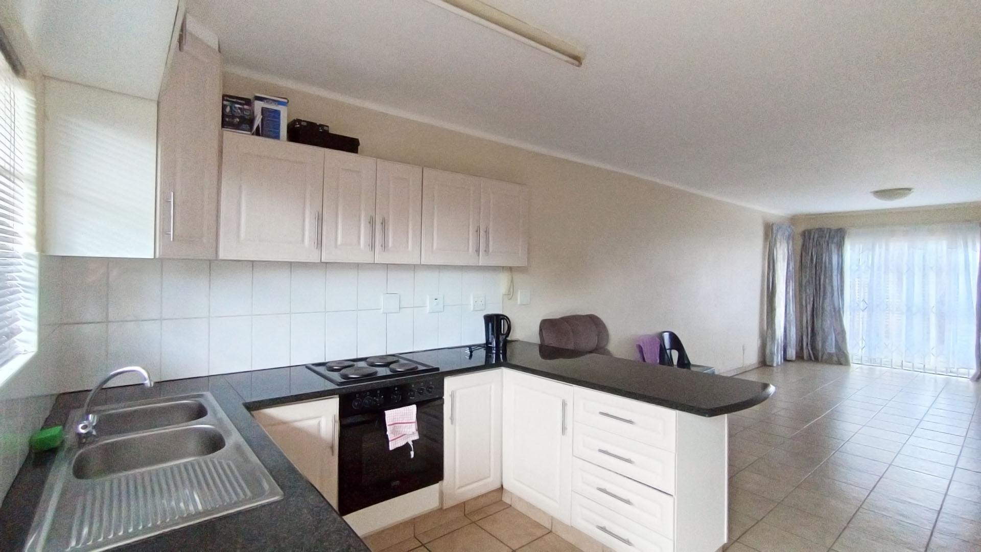 Kitchen - 11 square meters of property in Pelham