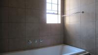 Bathroom 1 - 6 square meters of property in Olifantsvlei 327-Iq