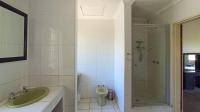 Main Bathroom - 11 square meters of property in Moreletapark