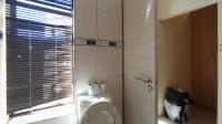 Bathroom 3+ - 16 square meters of property in Theresapark