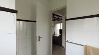 Bathroom 1 - 6 square meters of property in Sunninghill