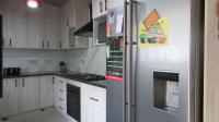 Kitchen - 13 square meters of property in Weltevreden Park