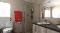 Bathroom 1 - 7 square meters of property in Discovery