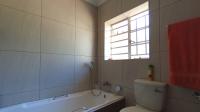 Bathroom 1 - 7 square meters of property in Discovery