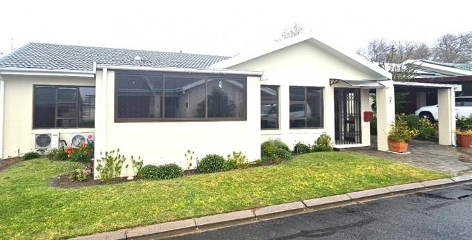 3 Bedroom House for Sale For Sale in Paarl - MR651006