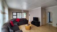 Lounges - 52 square meters of property in Oakdene