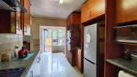 Kitchen - 17 square meters of property in Oakdene