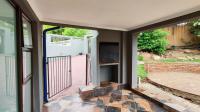 Patio - 19 square meters of property in Oakdene