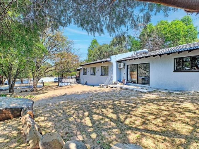 4 Bedroom House for Sale For Sale in Jukskei Park - MR651063