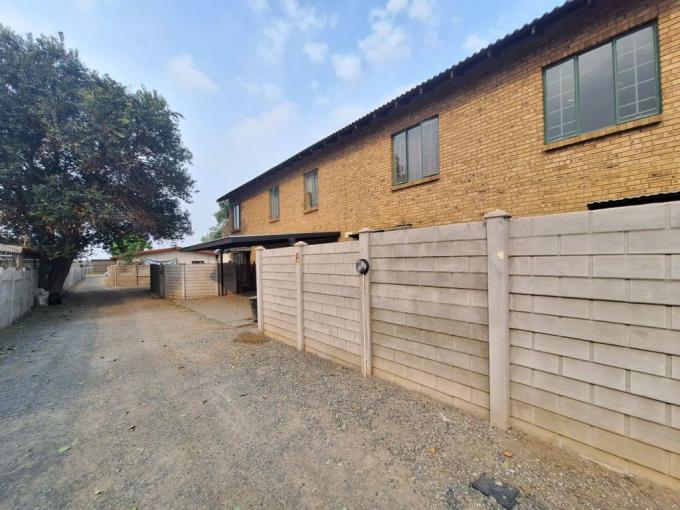 3 Bedroom Duplex for Sale For Sale in Rustenburg - MR651082