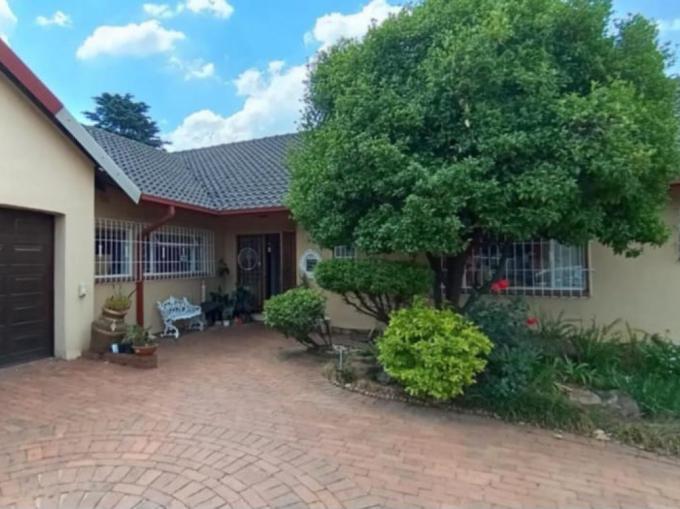 4 Bedroom House for Sale For Sale in Alberton - MR651092