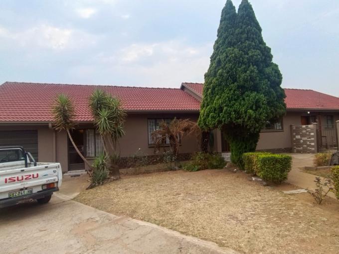 5 Bedroom House for Sale For Sale in Rensburg - MR651100