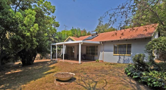 3 Bedroom House for Sale For Sale in Weltevreden Park - MR651121