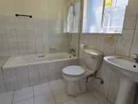 Bathroom 1 of property in Blairgowrie