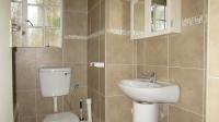 Bathroom 1 - 5 square meters of property in Horison View