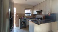 Kitchen - 10 square meters of property in Chantelle