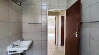 Bathroom 1 - 5 square meters of property in Vanderbijlpark