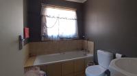 Main Bathroom - 4 square meters of property in The Orchards