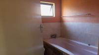 Bathroom 2 of property in Protea Glen