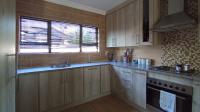 Kitchen - 22 square meters of property in Rua Vista