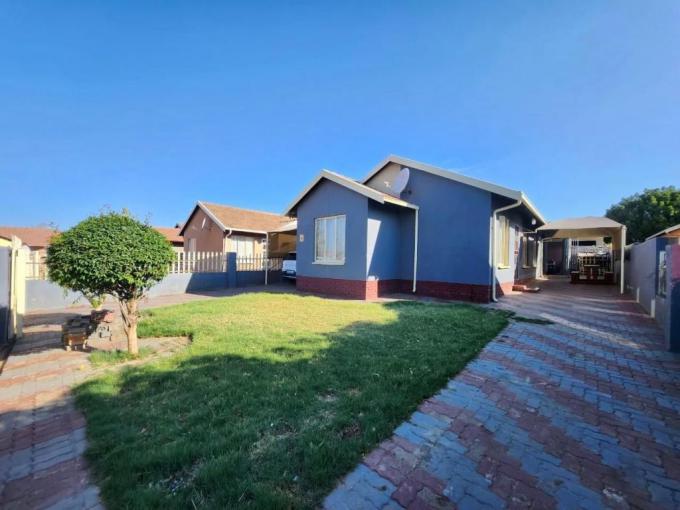 3 Bedroom House for Sale For Sale in Tlhabane West - MR651234