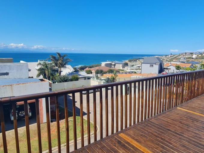 4 Bedroom House for Sale For Sale in Mossel Bay - MR651239