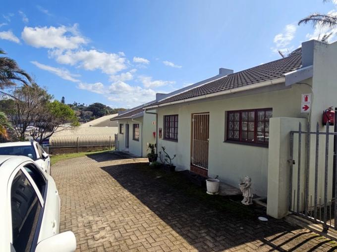 2 Bedroom Simplex for Sale For Sale in Manaba Beach - MR651277