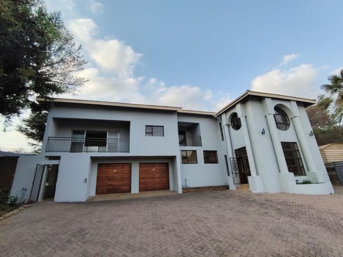 4 Bedroom House for Sale For Sale in Waterkloof Ridge - MR651314