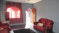 Lounges - 26 square meters of property in Lenasia