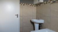 Bathroom 1 - 5 square meters of property in Mindalore